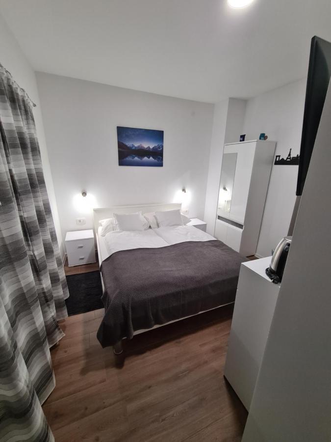 Boutique Apartments Nikola Tesla Rakovica Exterior foto